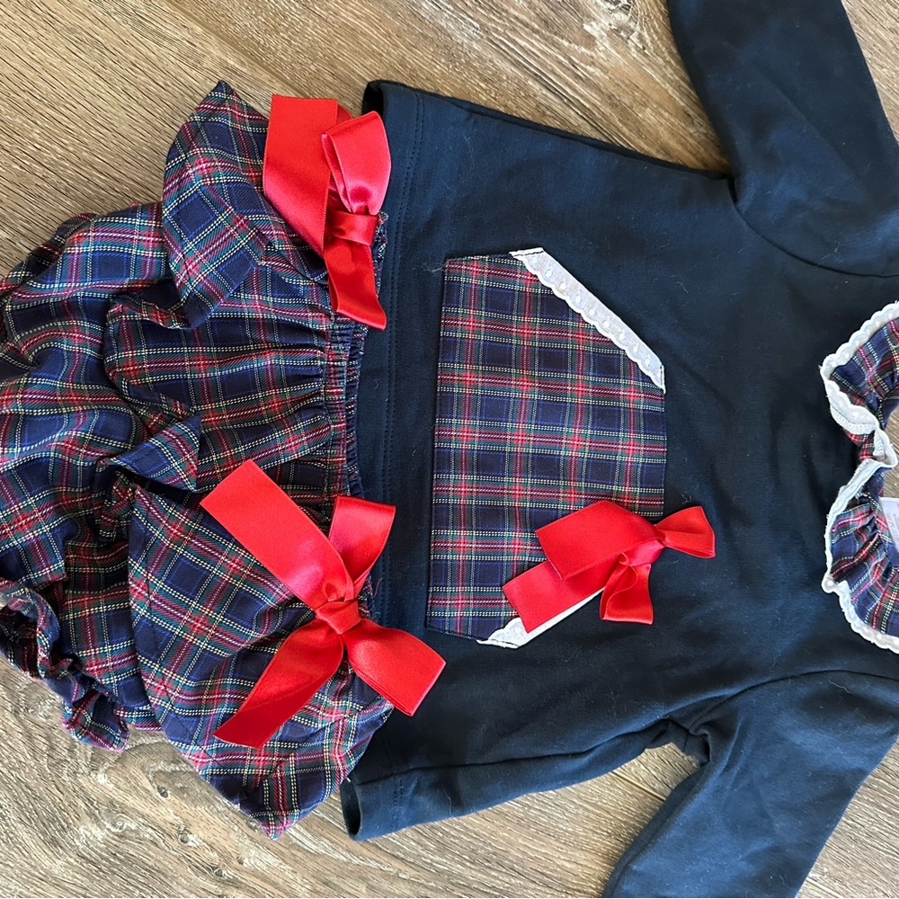 Deolinda baby clothing. NWT
